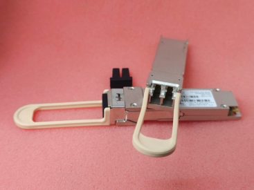 100GbE SR4 QSFP module XBR-100G-SR4-01