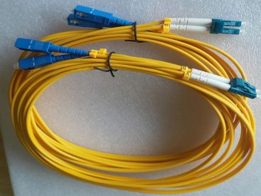 ข้อมูลการบรรจุภาพถ่าย Patch Cord SS-OP-LC-SC-S-30